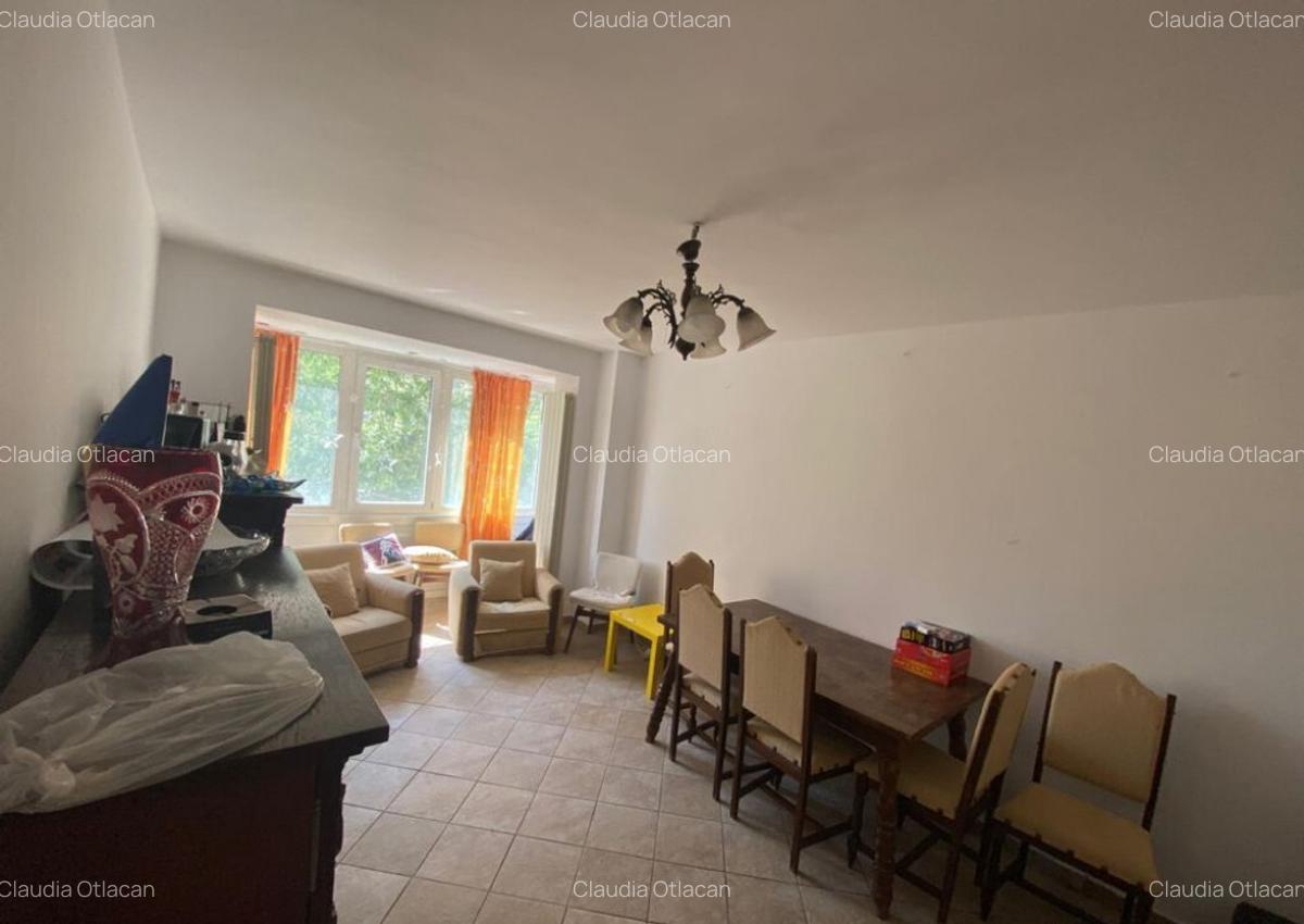 Apartament 3 camere Str.Trestiana , Sector 4 - 2