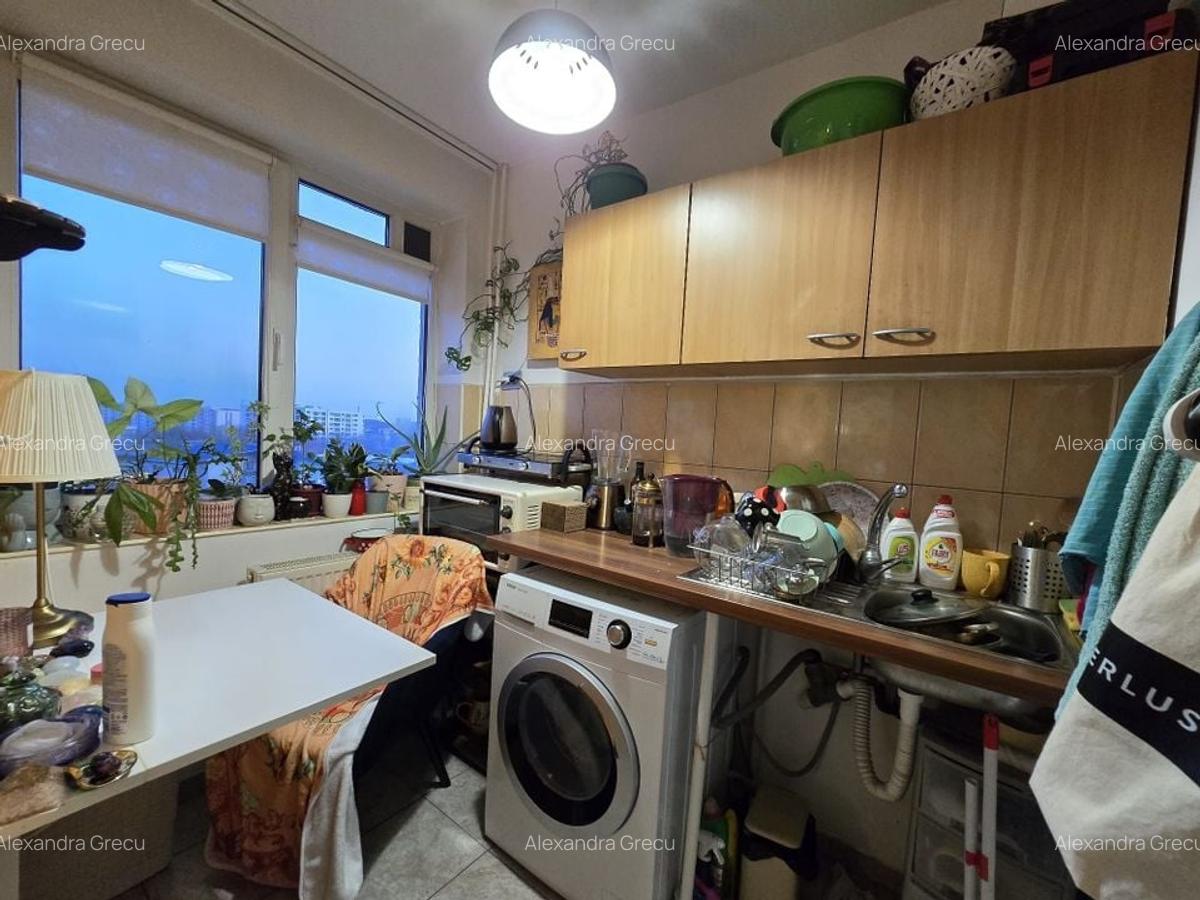 Garsonieră decomandată în Apărătorii Patriei - 10