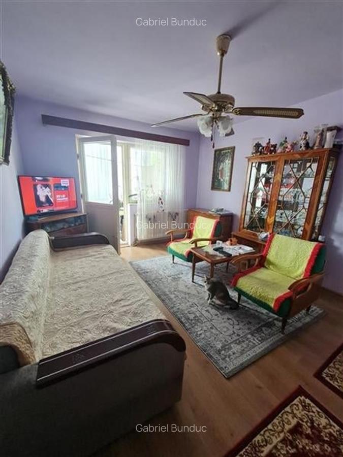 Apartament cu 3 camere semidecomandat, mobilat în Griviței - 9