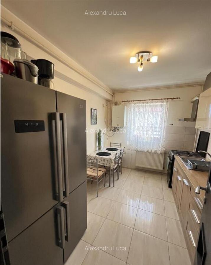 Apartament decomandat 2 camere curte parcare pe Calea Cisnad - 5