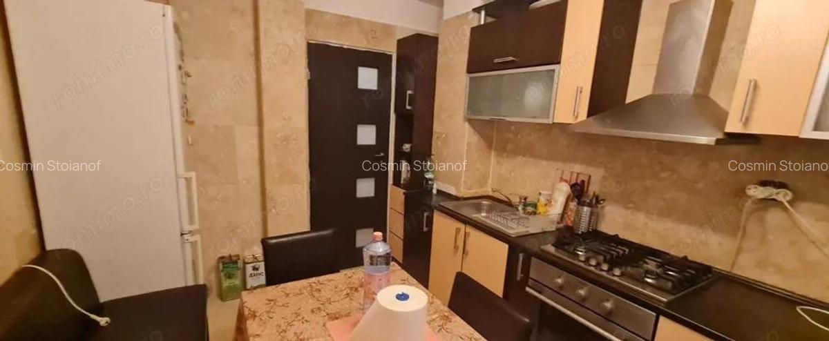 Apartament trei camere decomandat - Militari - 6