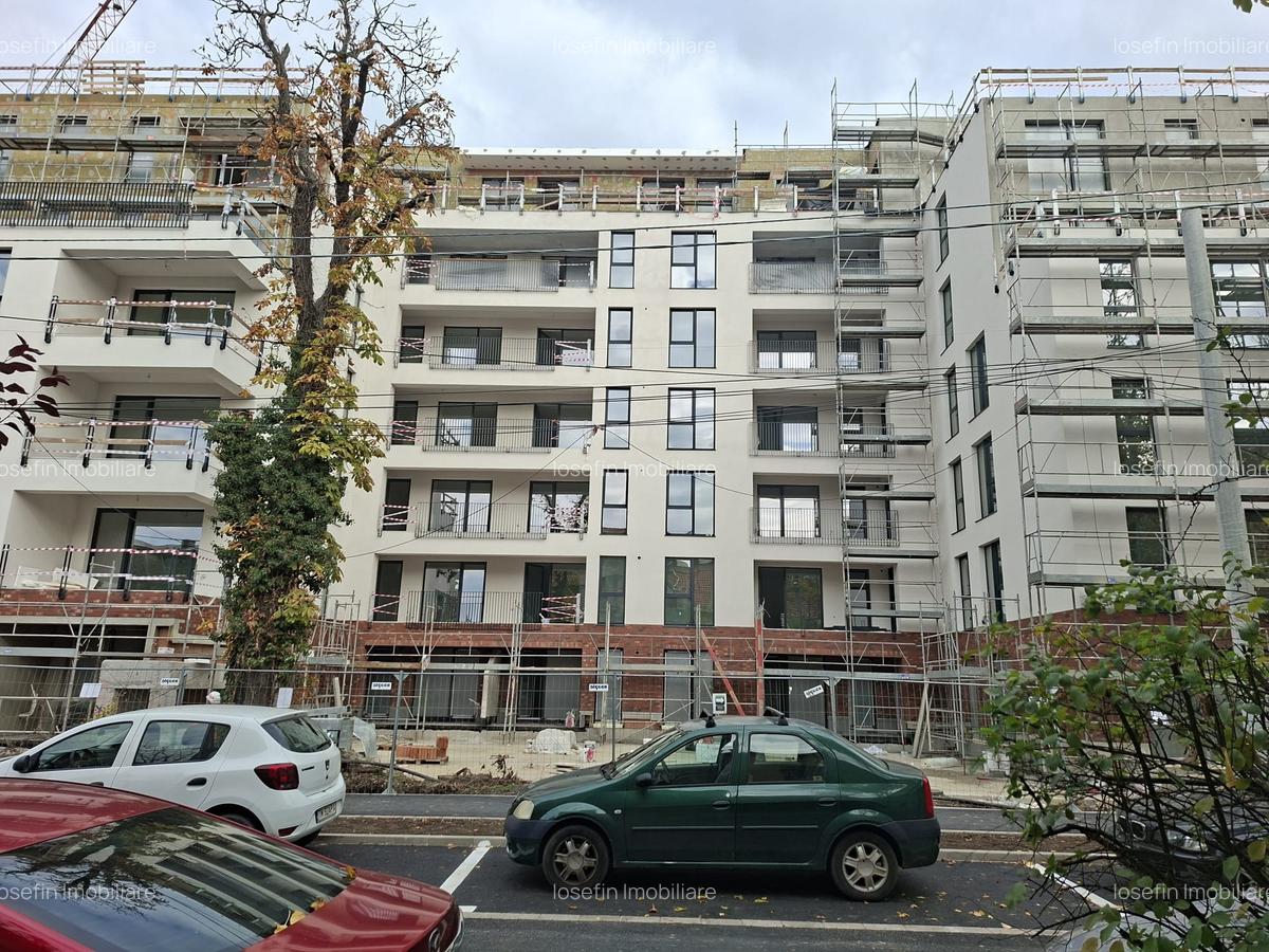 Paltim, Apartament cu gradina si parcare - 2