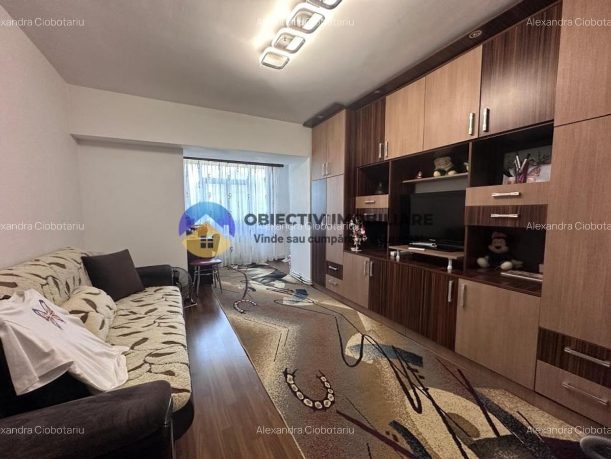 Apartament 3 camere de vanzare - Bulevardul General Dascalescu, Piatra Neamt - 6