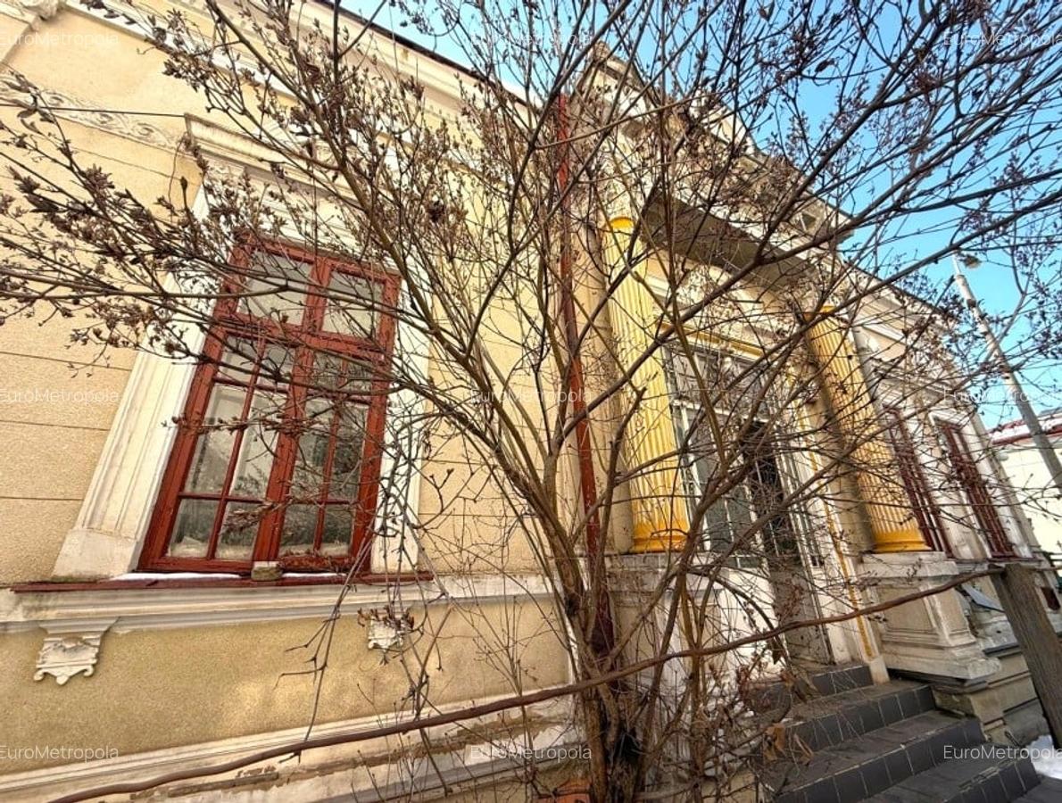 Casă cu 6 camere în Victoriei - 2