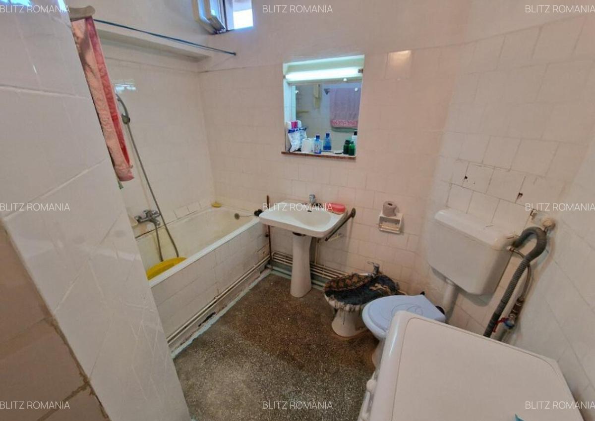 Apartament de vanzare 3 camere, 85 mp, zana-Albina - 2