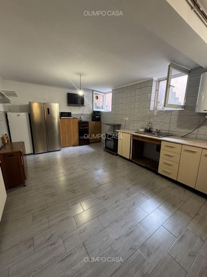 Casa Curte Proprie- Gara de Nord/ Victoriei - 4