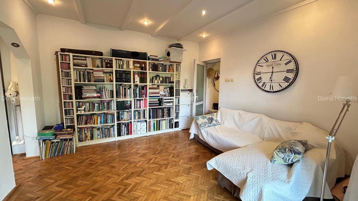 Apartament Piata Asta in Bloc Tip Vila - 2