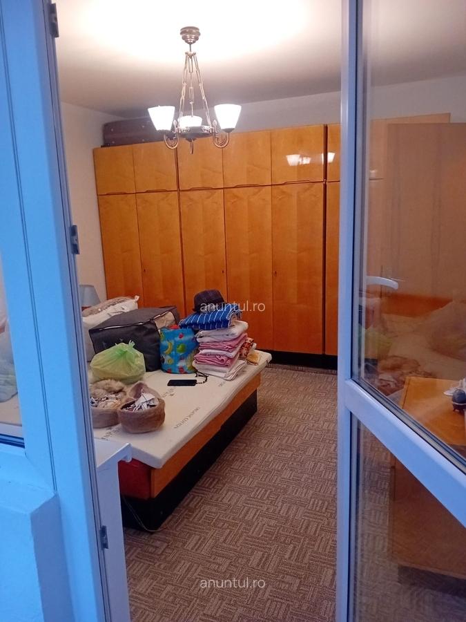 Drumul Taberei, Raul Doamnei, colt cu str. Segarcea - 7