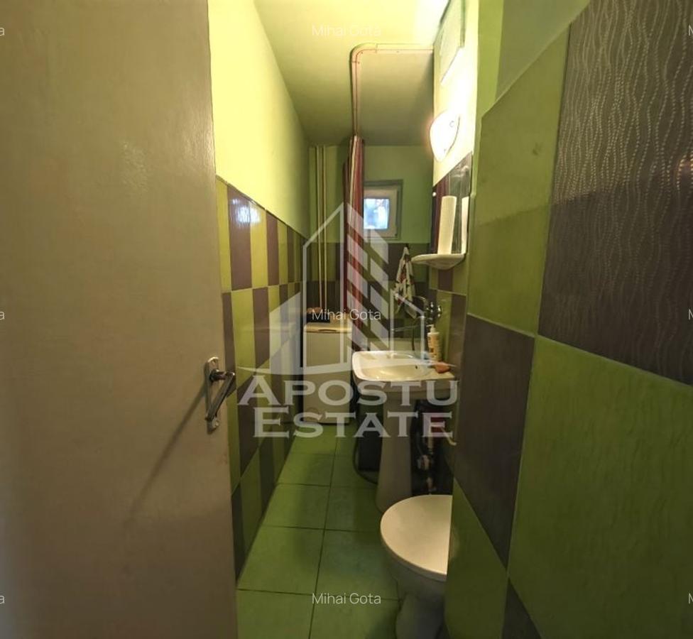 Apartament cu 2 camere la etaj intermediar, etajul 1, zona Dacia - 5