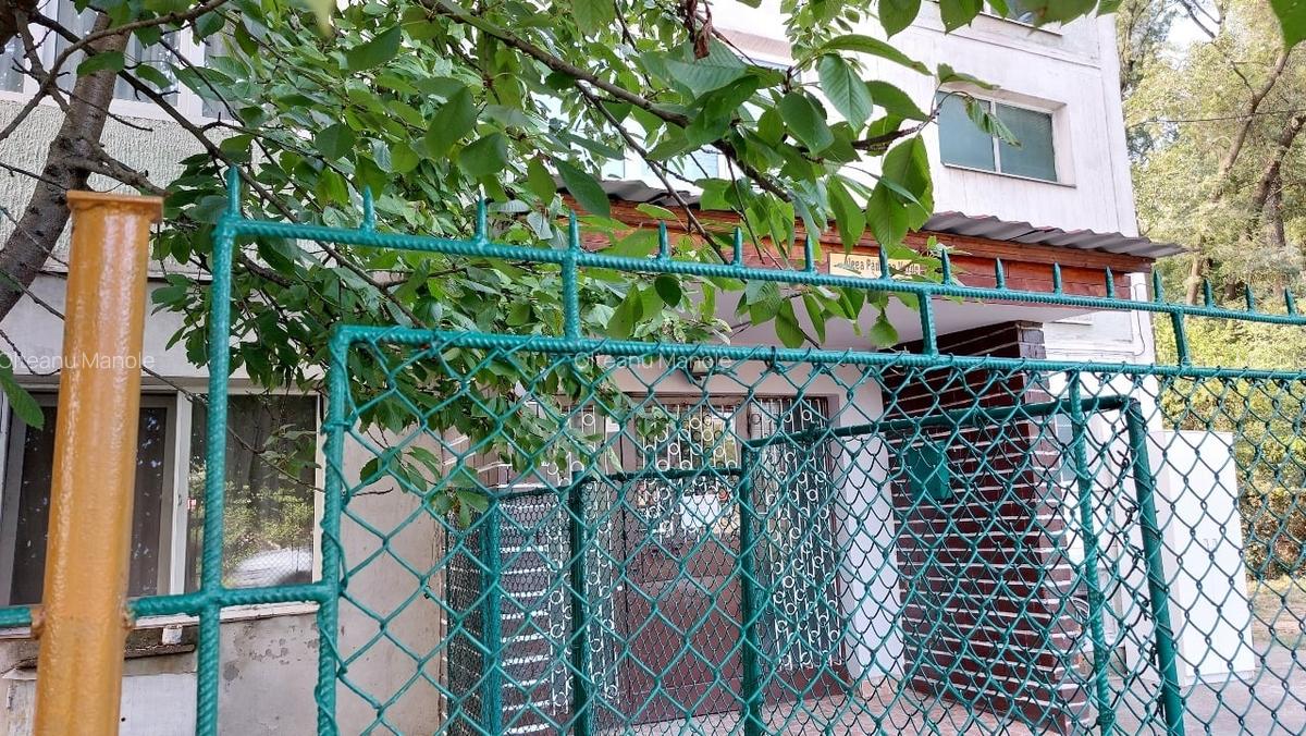 Proprietar  ofer garsoniera mica,  180 euro - 4 Proprietar  ofer garsoniera mica,  180 euro - 4