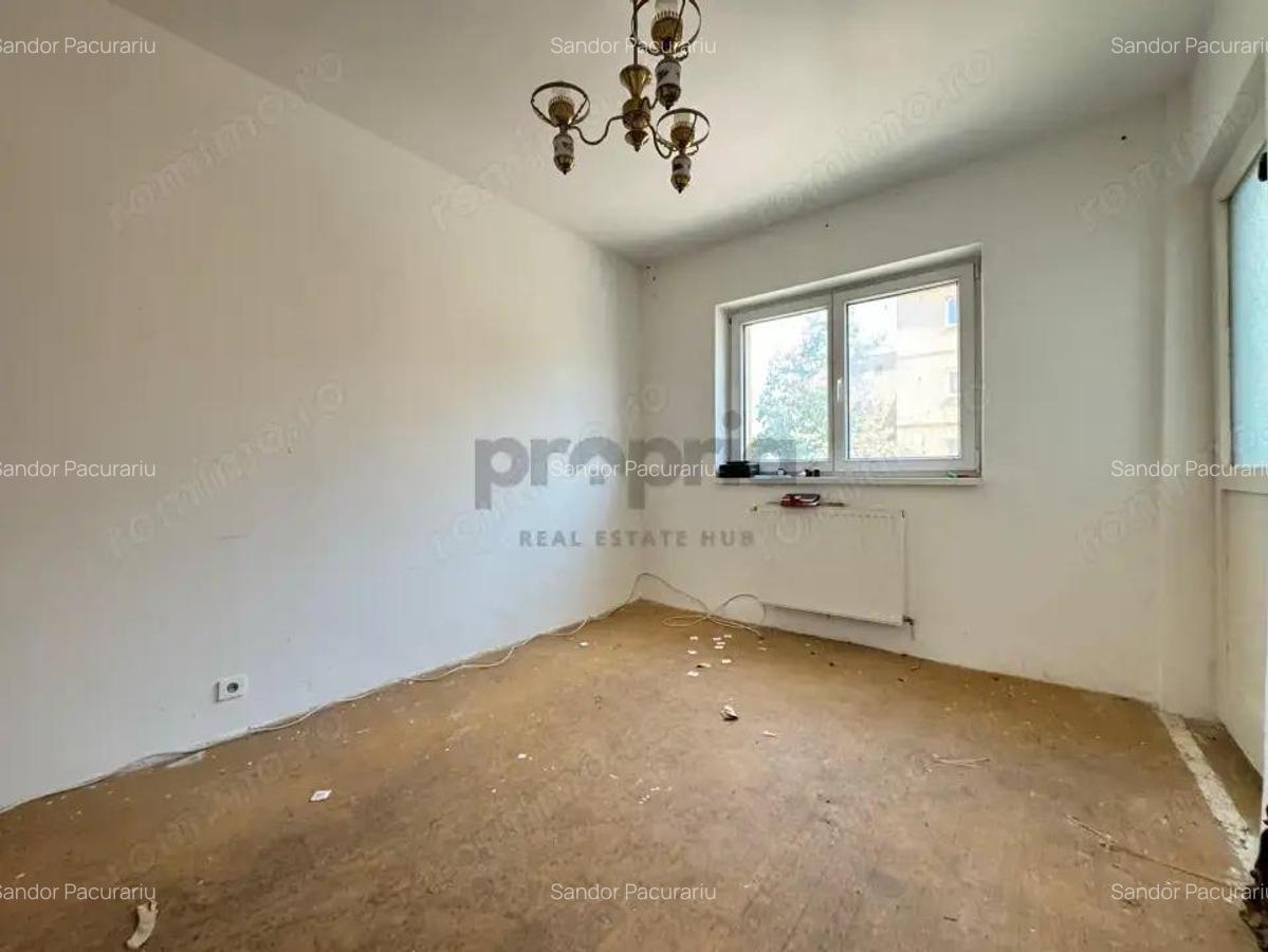 4 camere decomandate in Bartolomeu Ideal pentru renovare - 10