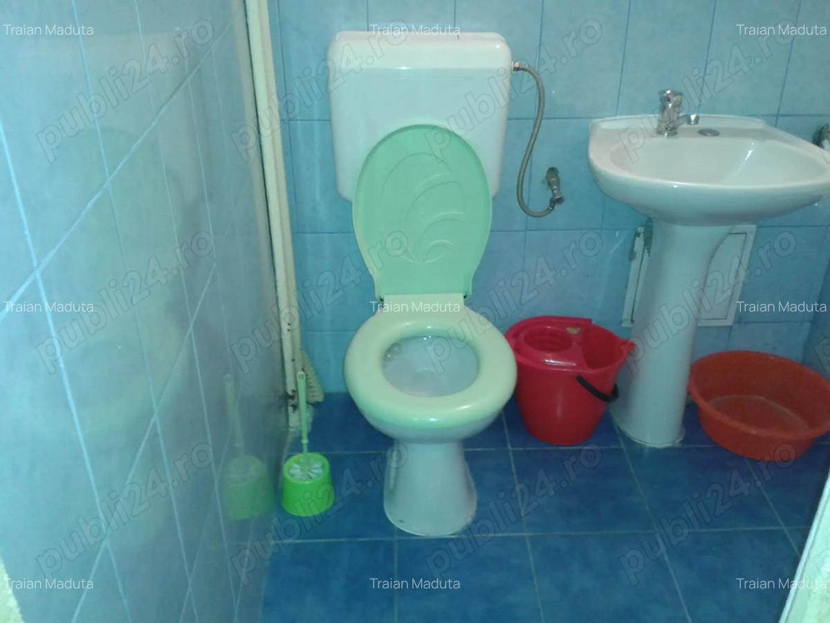 Proprietr, inchiriez garsoniera 32mp, central, confort 1,etaj 3, balcon, complet utilat. Tel. 0722.3 - 5 Proprietr, inchiriez garsoniera 32mp, central, confort 1,etaj 3, balcon, complet utilat. Tel. 0722.3 - 5