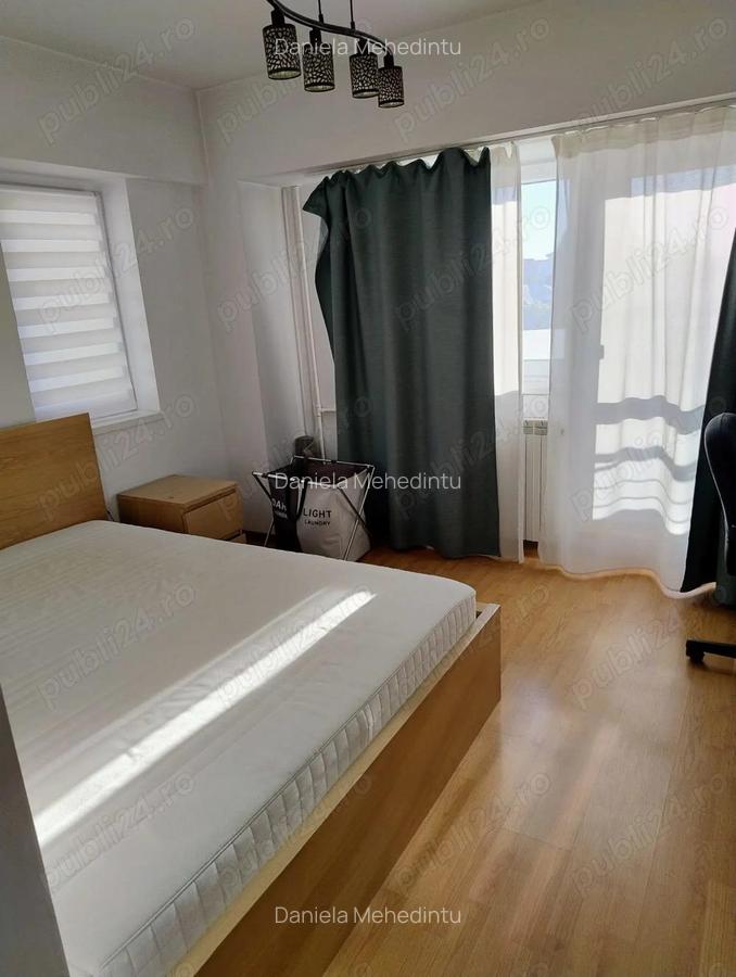 Inchiriere duplex 4camere in zona Splaiul Unirii - 1