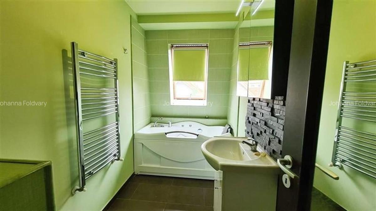 De inchiriat apartament 3 camere in vila zona Favorit-Circumvalatiunii - 9