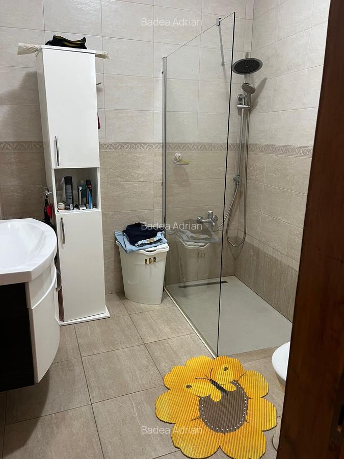Apartament cu 3 camere semidecomandat în Dacia - 9
