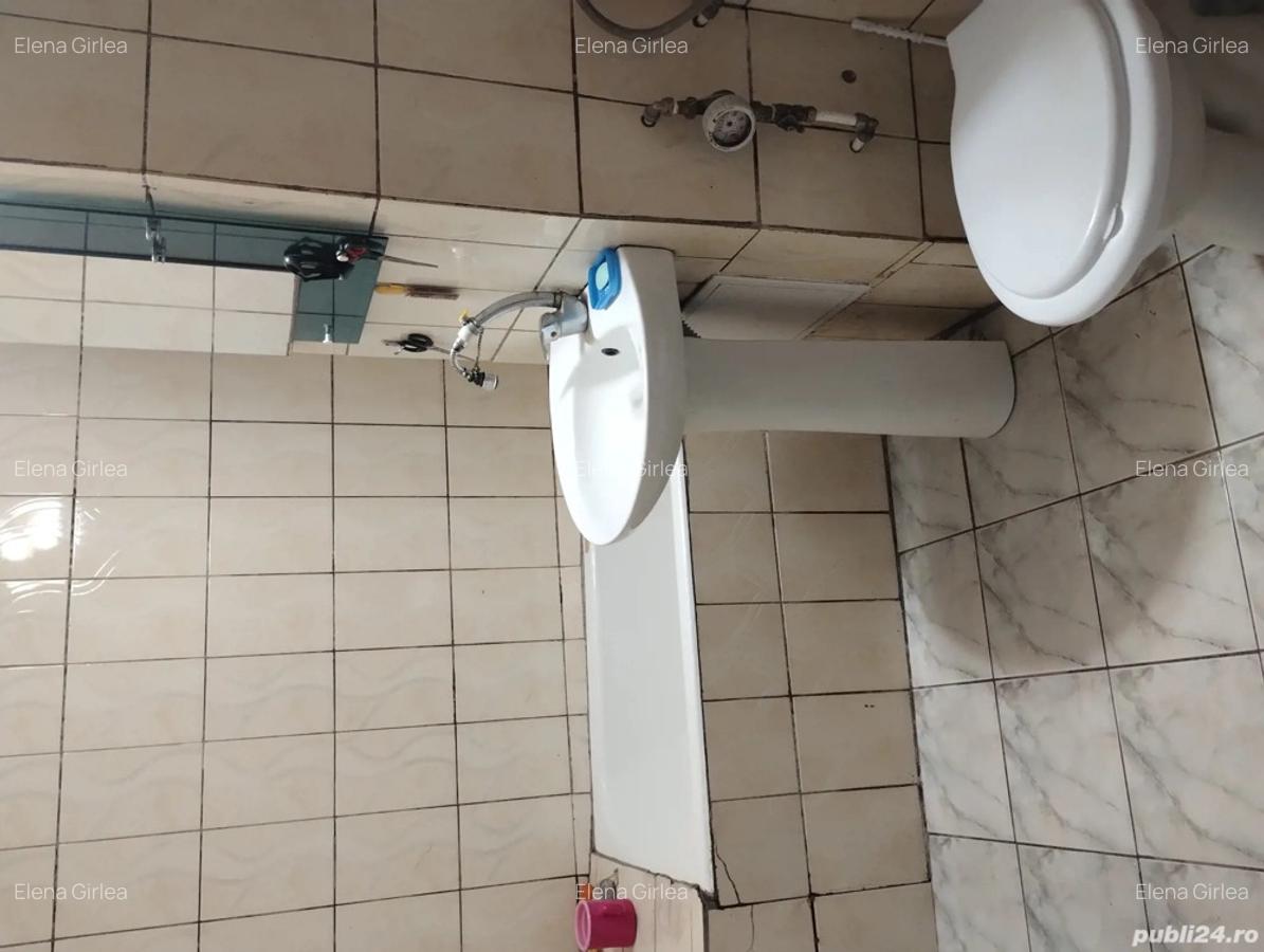 Vand apartament 3 camere decomandat parter balcon gaze naturale NAVODARI, zona EST - 2