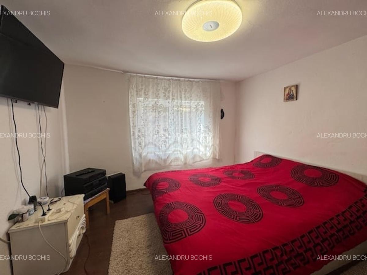 Casă cu 4 camere în Palazu Mare - 27