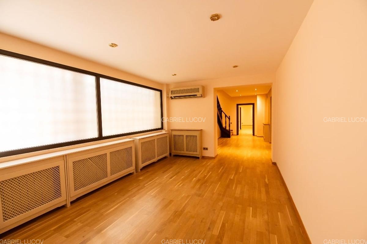 VILA P+2 CU PISCINA, 22 CAMERE SI CONSUM ZERO, BANEASA - ROMATSA - 8