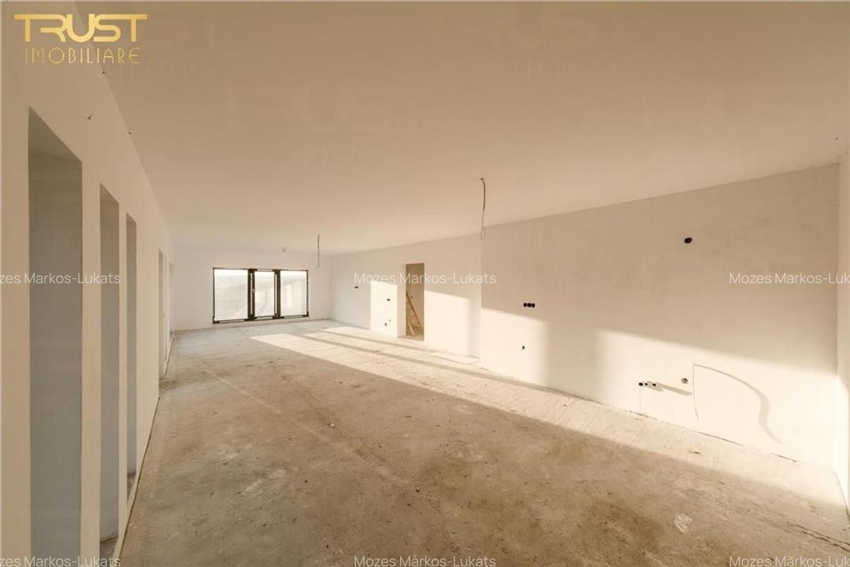 Casă cu 5 camere în Chinteni - 5