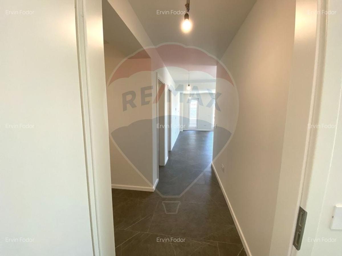 Spatiu comercial inchiriere in Brasov, cartier Coresi 66mp - 11