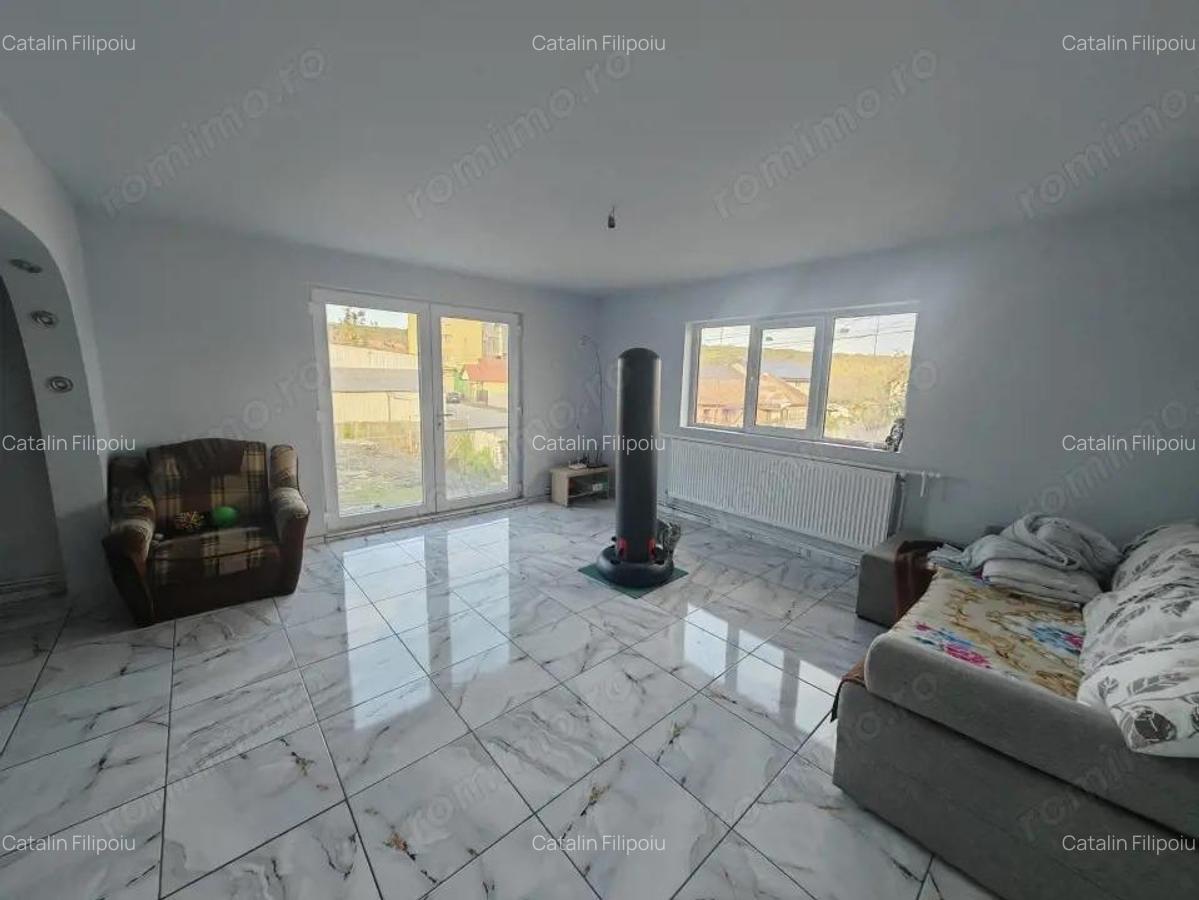 Constructie S+P+1E+M si teren generos 2014 mp, I.L. Caragiale, Dambovita - 14