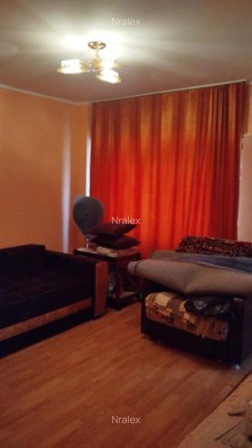 Apartament de vanzare - 3