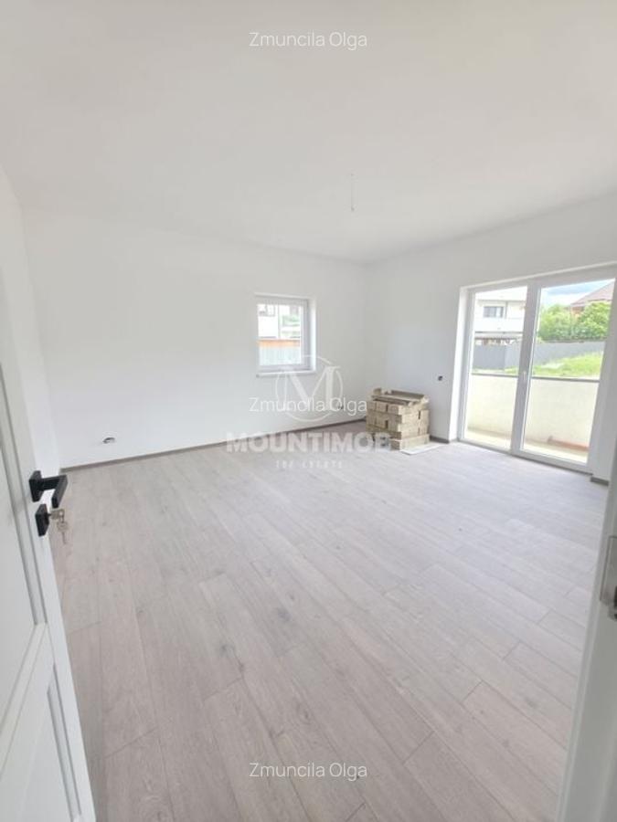 Apartament 2 camere, 2 locuri de parcare, 100 mp curte proprie - 3