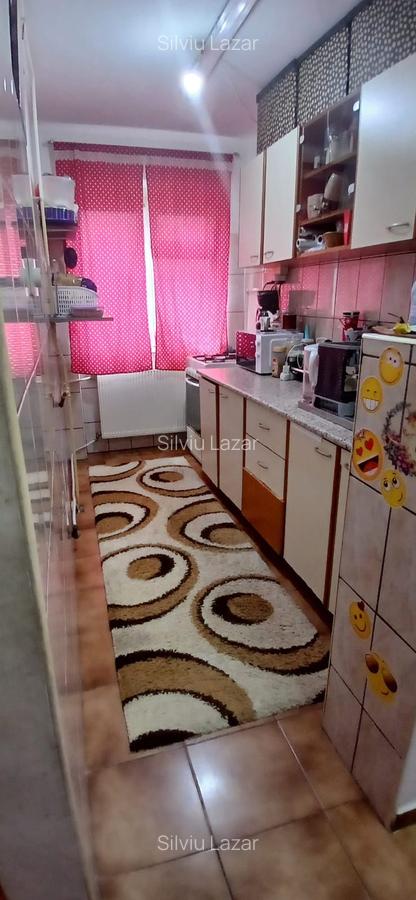 Apartament cu 2 camere decomandat în Giurgiului - 11