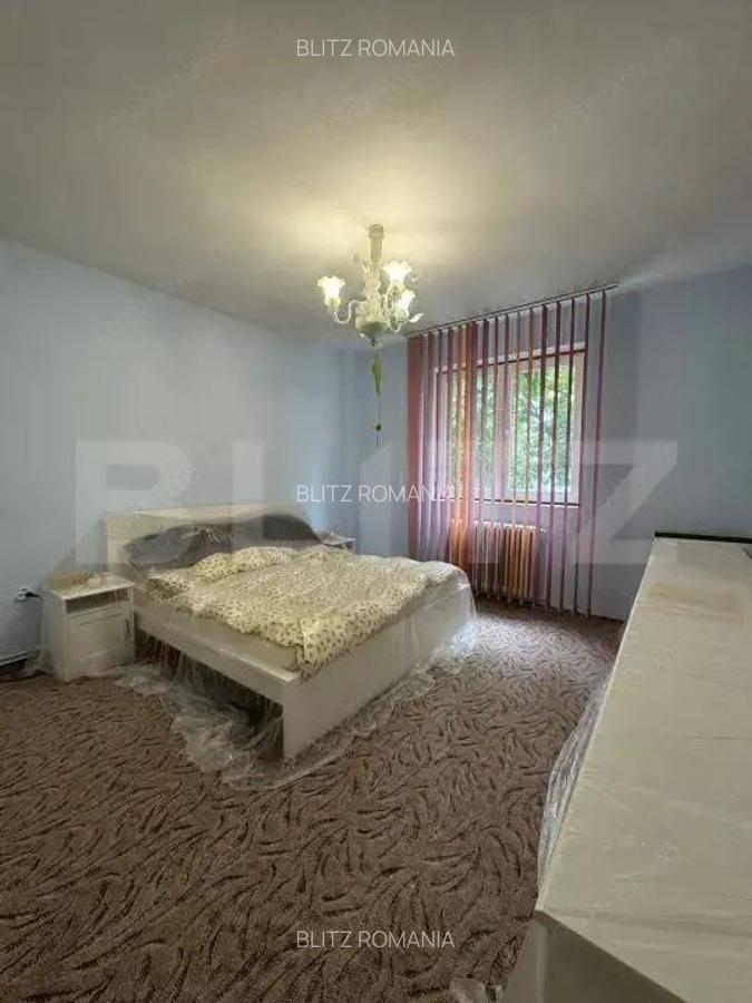 Apartament de vanzare, cu 2 camere, 54 mp, zona Margeanului - 8