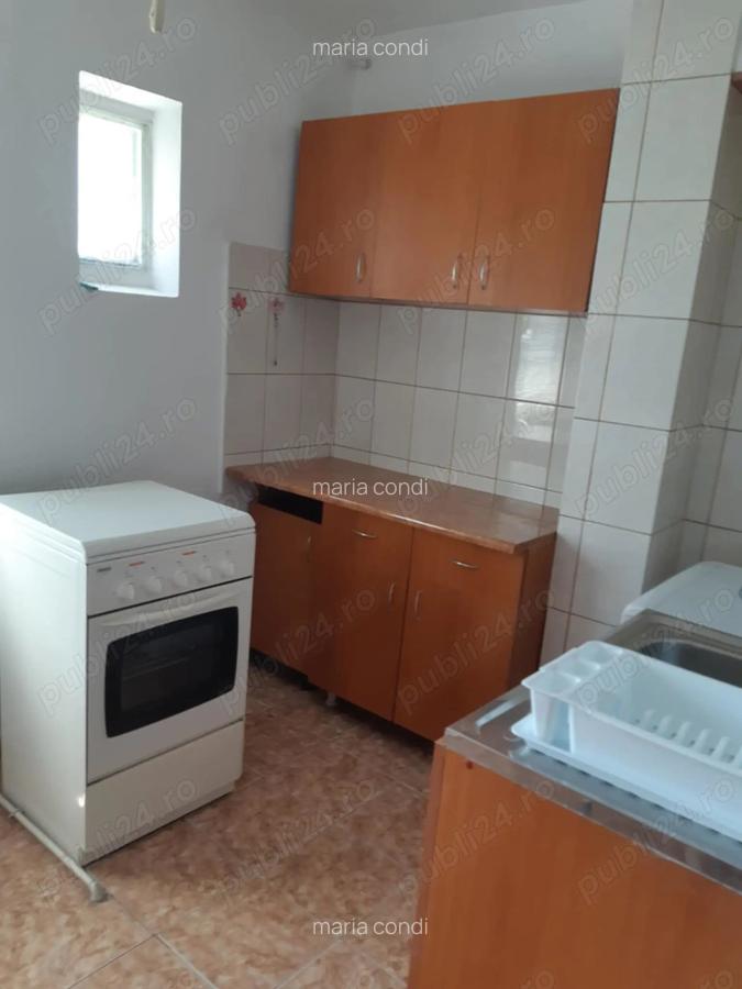 Inchiriez garsoniera curata, decomandata, 40 mp, bloc mixt, zona Baicului sector 2, etaj 4 din 4 - 4