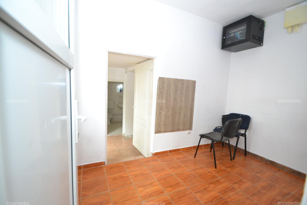 Casa zona Blascovici, 5 camere, 3 bai, 3 intrari - 7