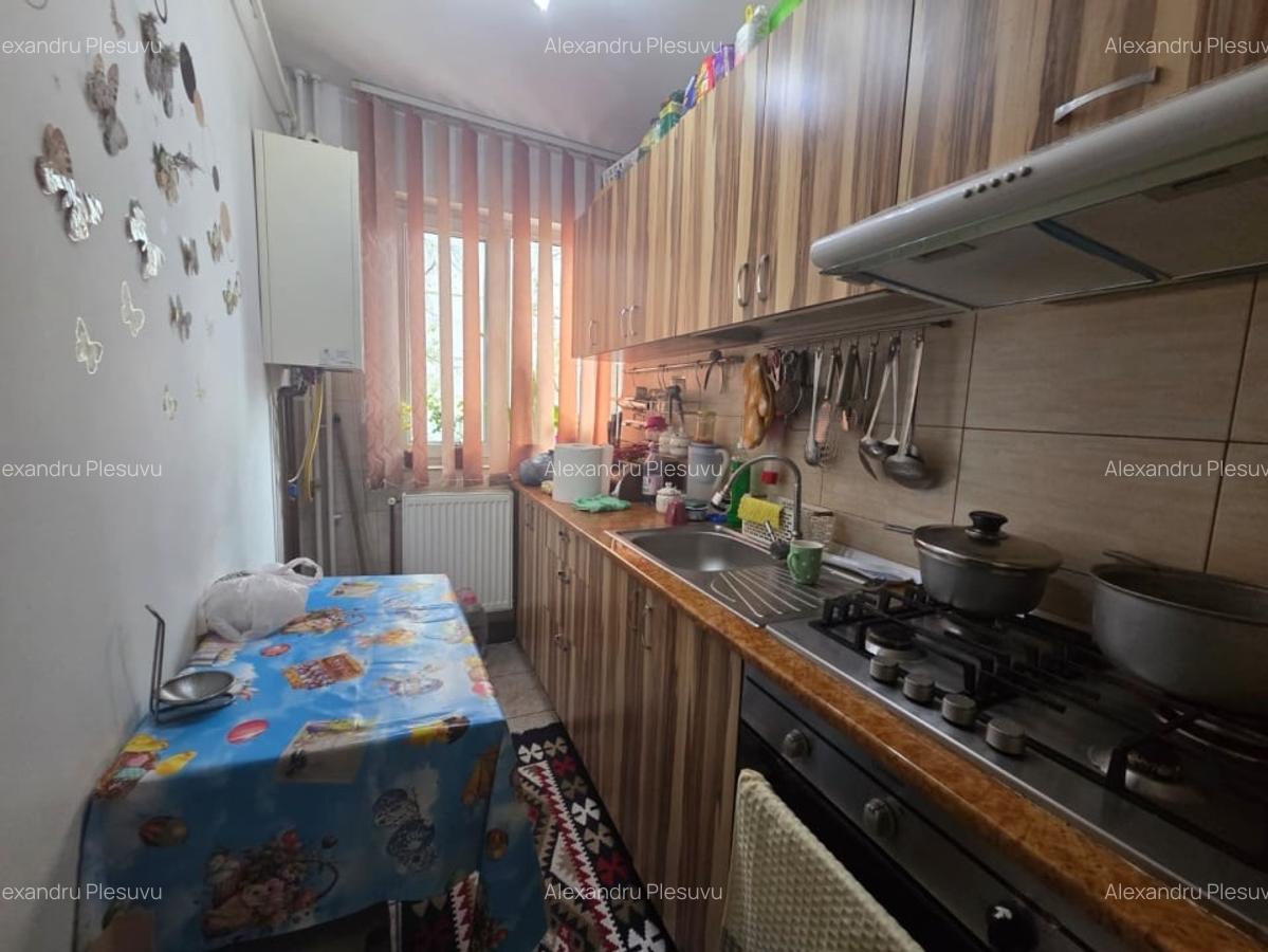 DE VANZARE-APARTAMENT 2 CAMERE-MIRCEA CEL BATRAN - 6