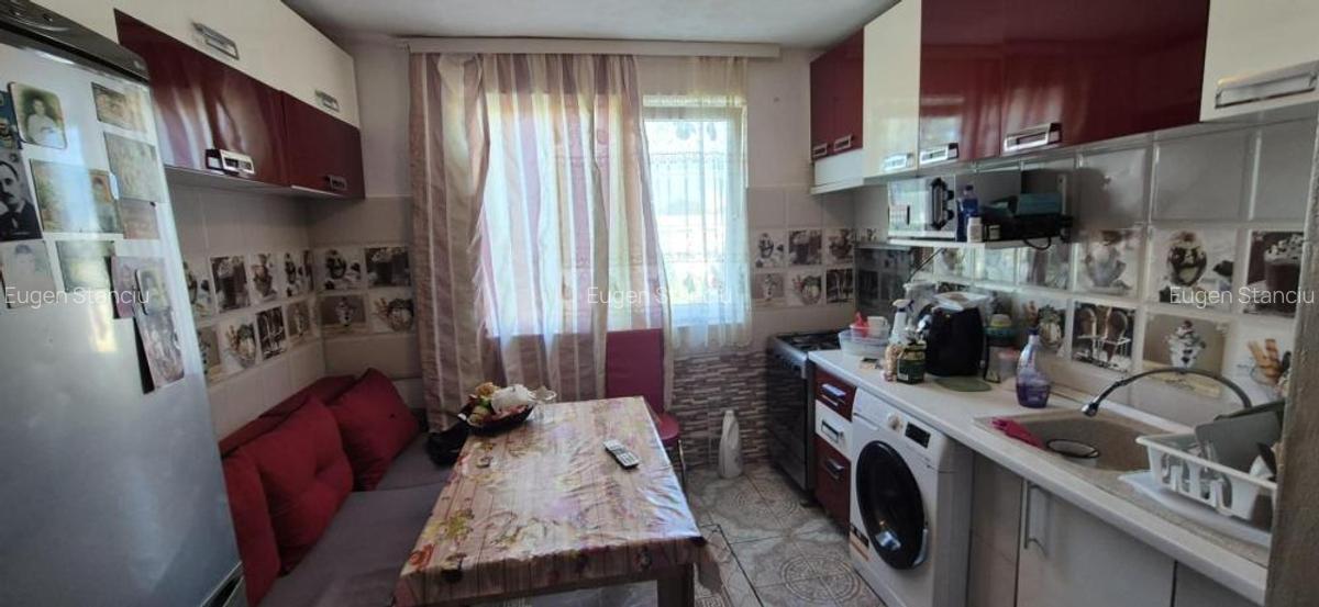 Apartament cu 3 camere semidecomandat, mobilat în Crângași - 8