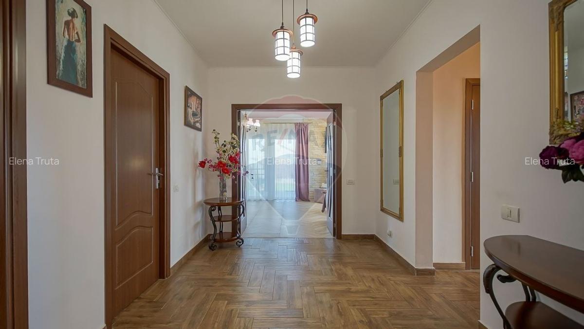 Casa parter pe teren 750 mp in Sanpetru - Comision 0% - 12