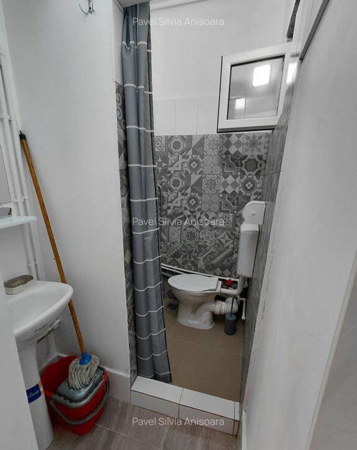 Apartament 1 camera la curte ,str. Traian - 11