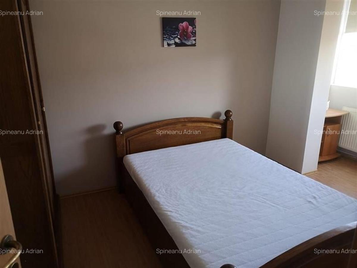 3 camere  Cetatii centrala proprie - 9