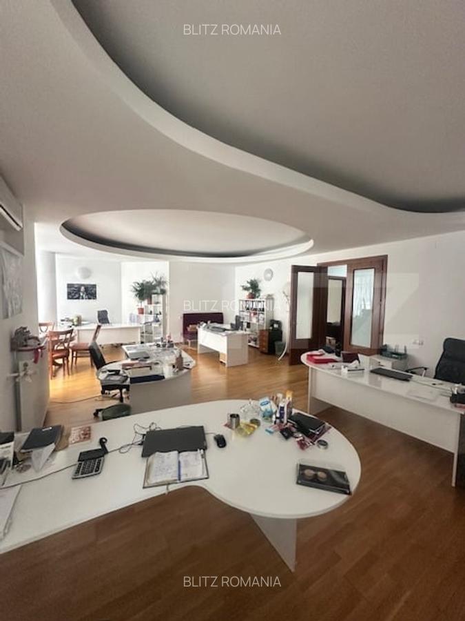 Apartament cu 4 camere, 137.36 mp, zona Primaverii - 2