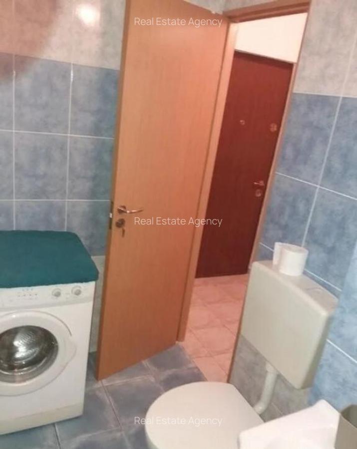 1 camera zona Steaua - 2