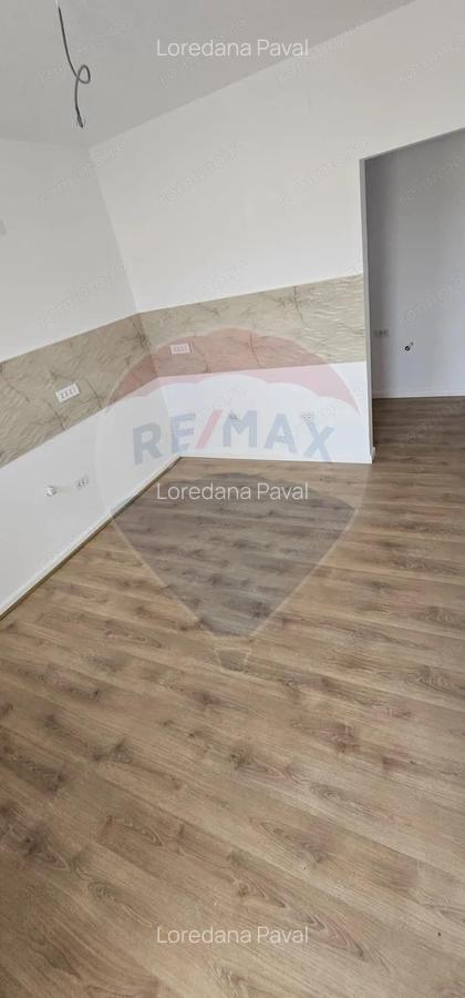 Casa / Vila cu 4 camere de vanzare - 2