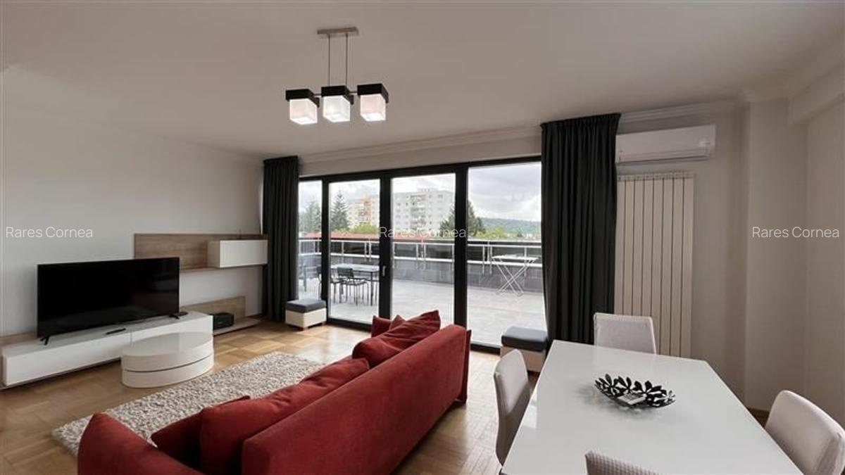 Inchiriere apartament 3 camere modern bloc nou, terasa 70 mp, Central- zona Plat - 1