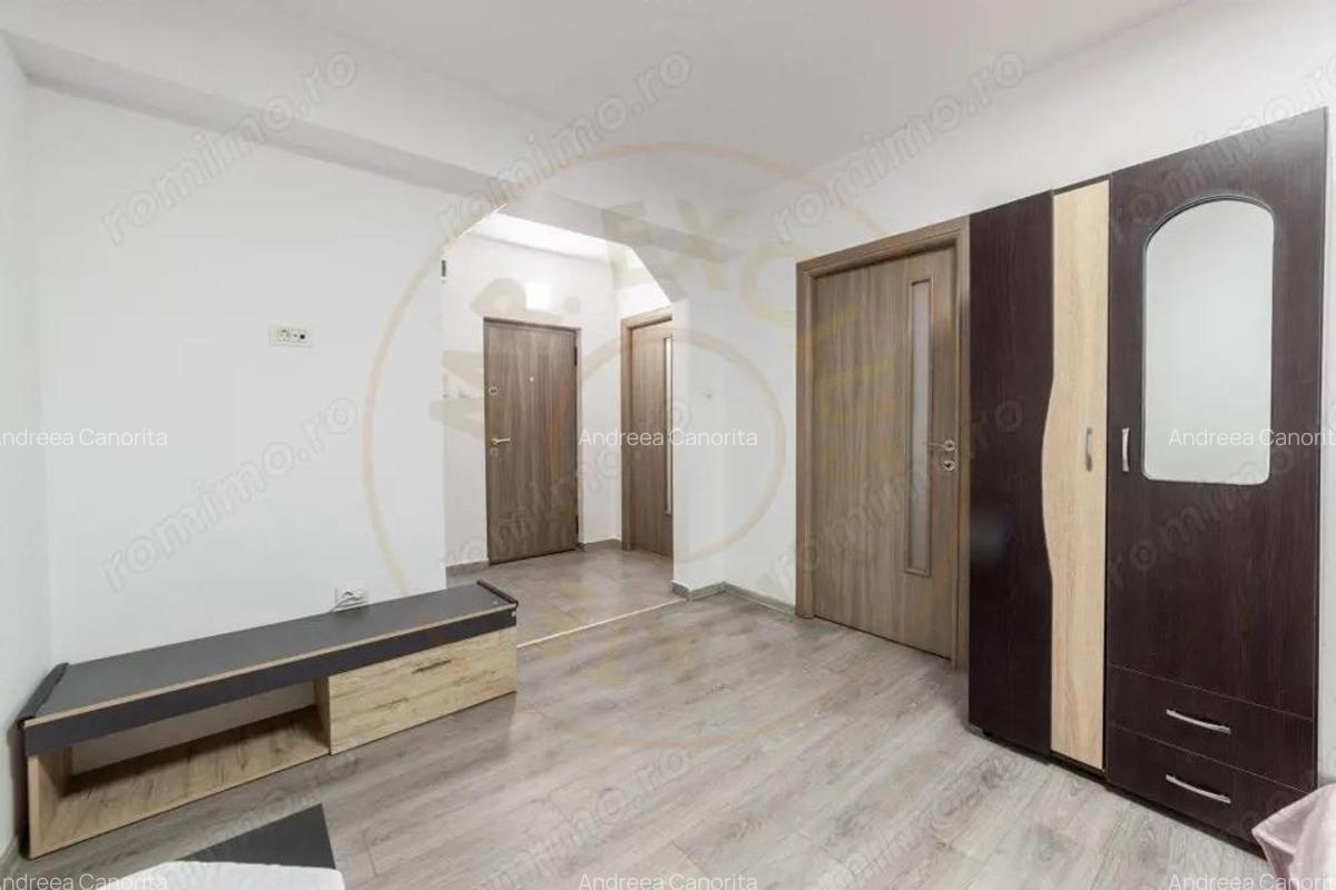 Garsoniera tip studio Pitesti zona Banat-bloc nou! - 7