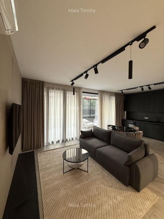 Duplex cu terasă generoasă /  2 locuri de parcare - 1 Duplex cu terasă generoasă /  2 locuri de parcare - 1