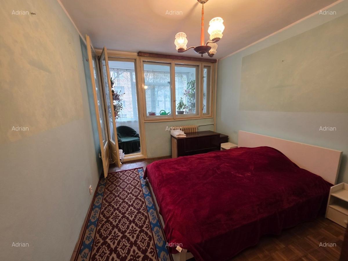 1 Decembrie 1918 intersectie Jean Steriadi, 10 minute metrou , vav Auchan, - 10