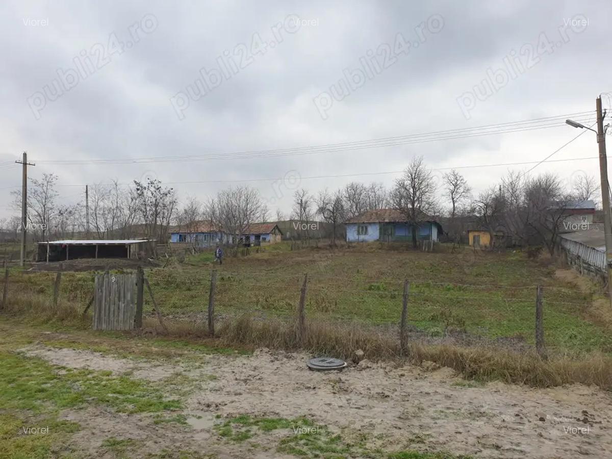 Casa batraneasca de vanzare - 7