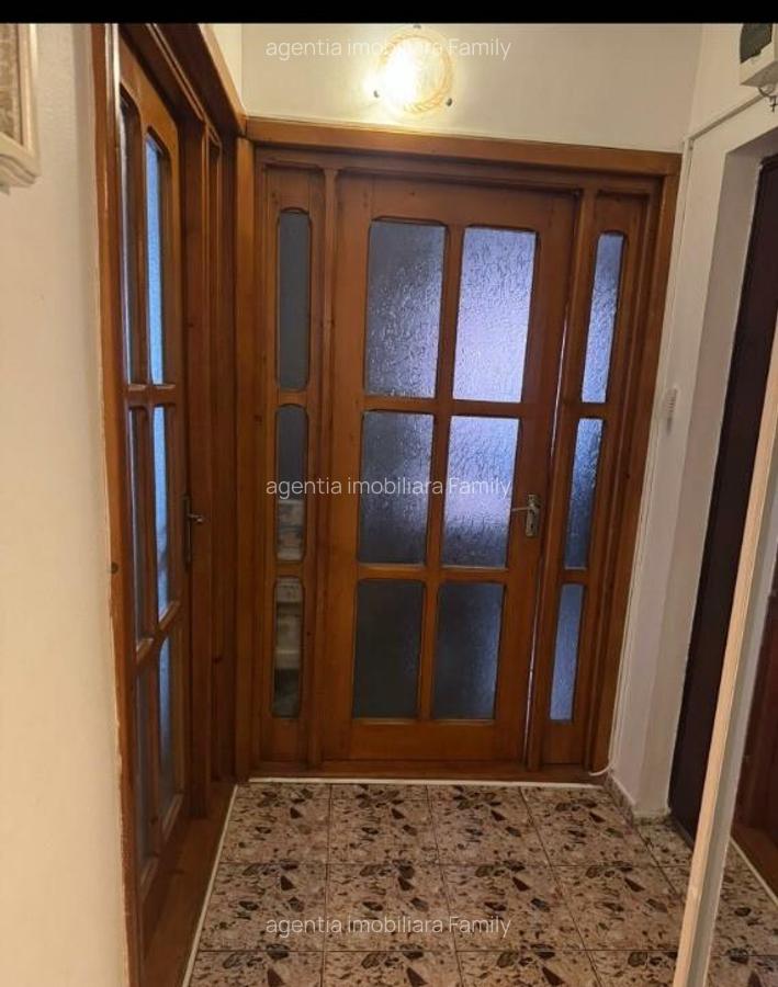 Apartament cu 2 camere decomandate - etaj 1 Zona Burdujeni - 6