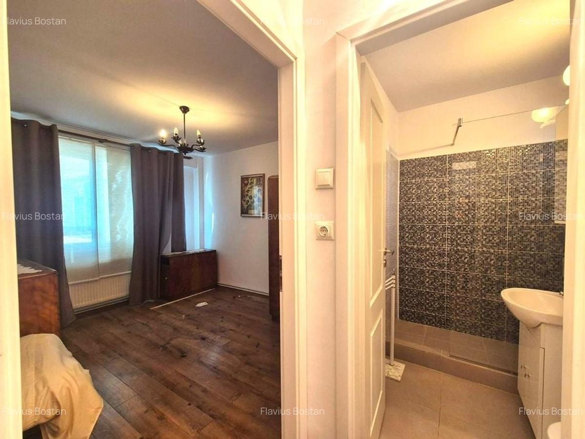 Zona Piata Astra, 3 camere, insorit, cu priveliste. - 8