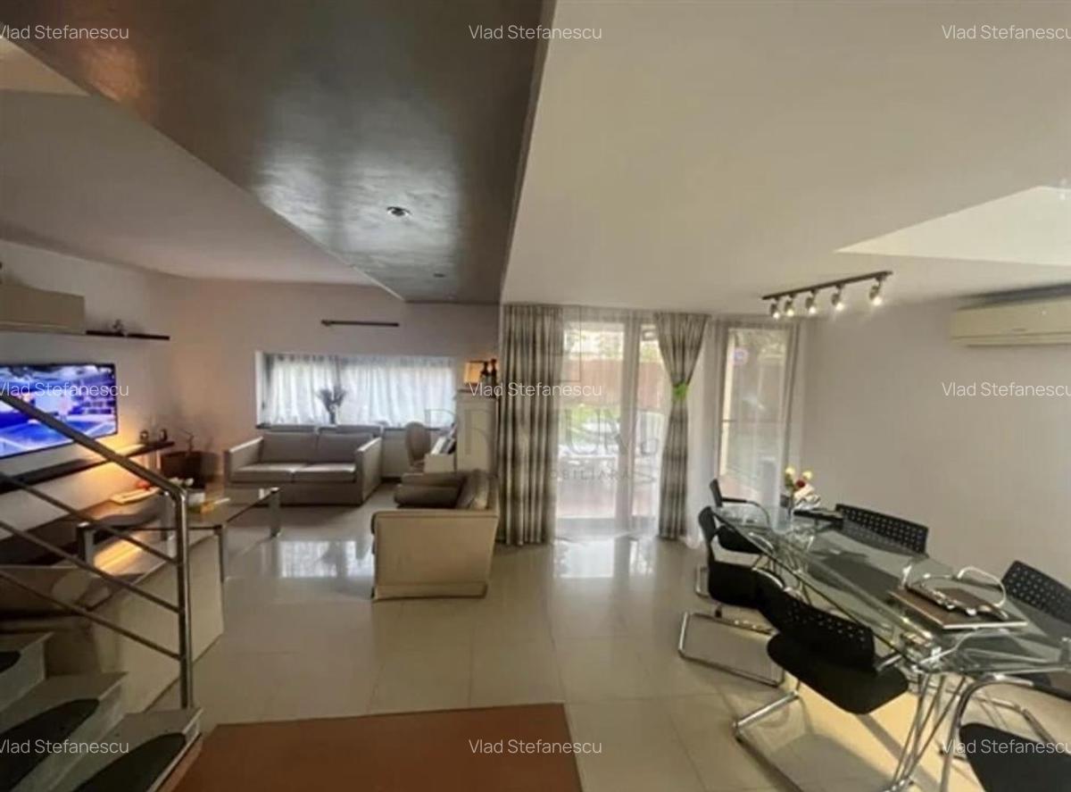 TORONTALULUI - Triplex - Garaj - 4 Camere - 384 mp Teren - 3