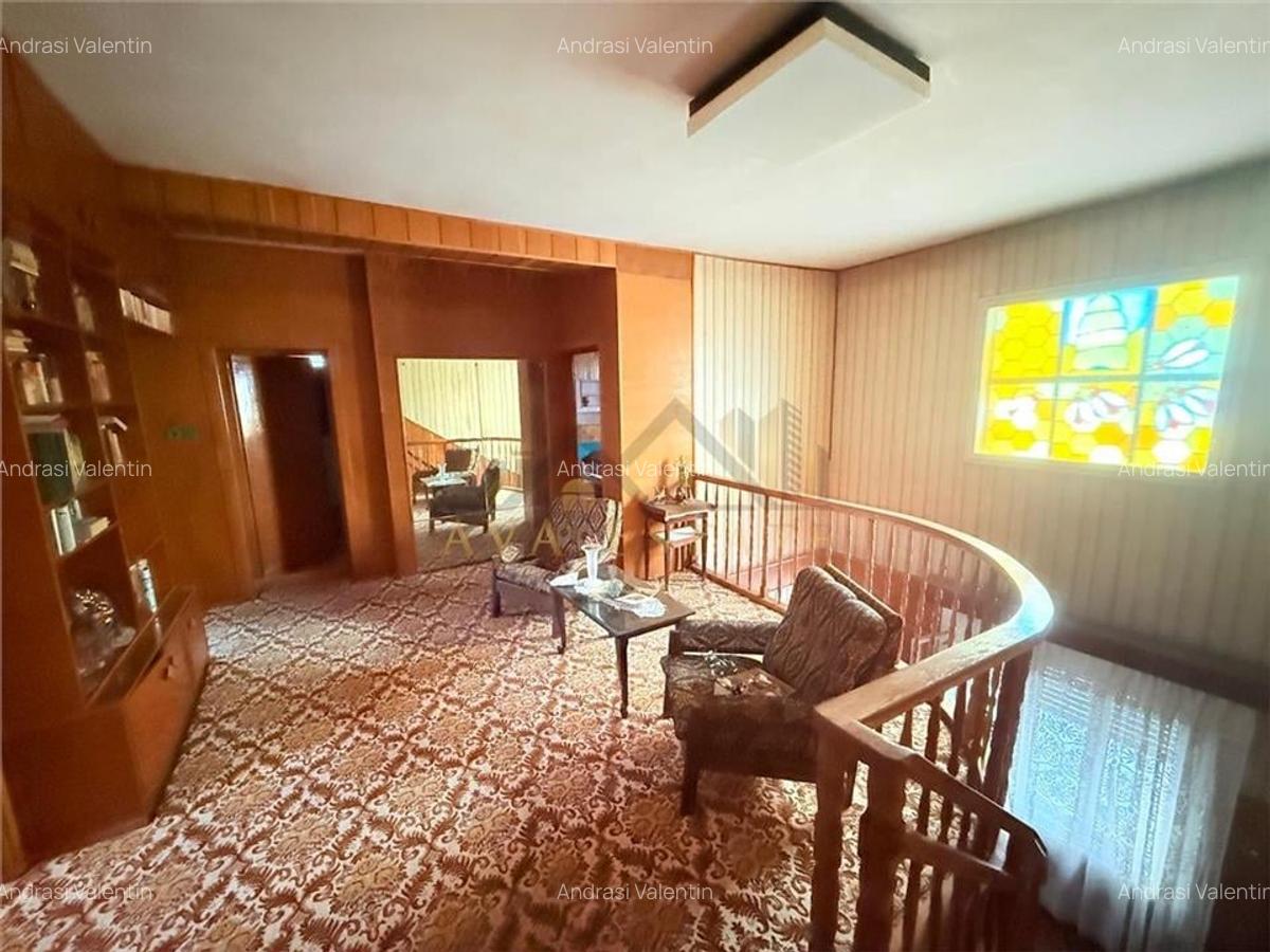 Casa individuala 9 camere, 3 bai, garaj, teren 350 mp - Zona Cetatii/ Hotel MERC - 7 Casa individuala 9 camere, 3 bai, garaj, teren 350 mp - Zona Cetatii/ Hotel MERC - 7