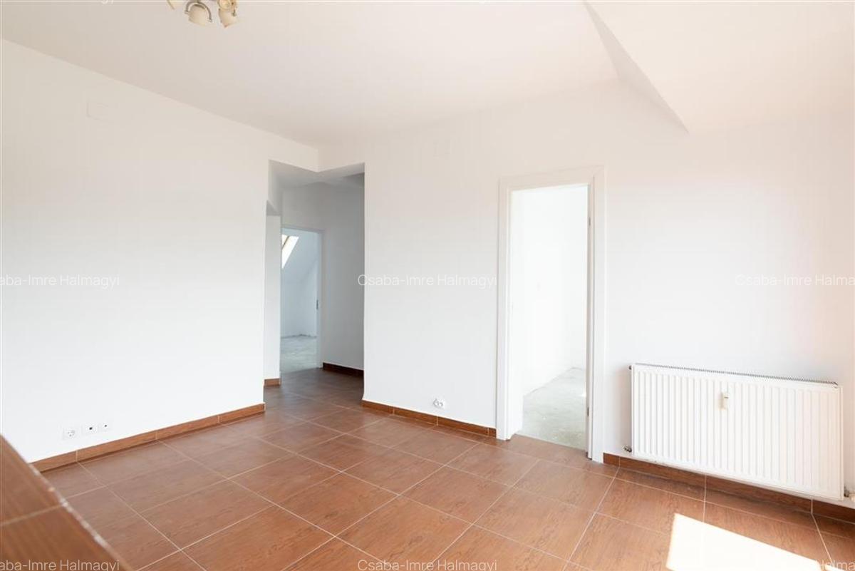 Apartament cu 3 camere decomandat în Cantemir - 5