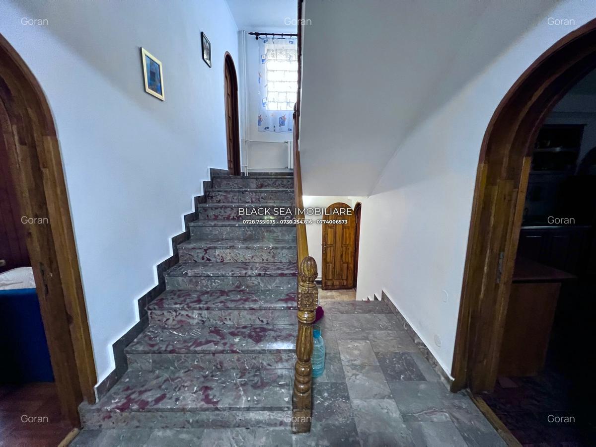 Casă cu 7 camere în Central - 25
